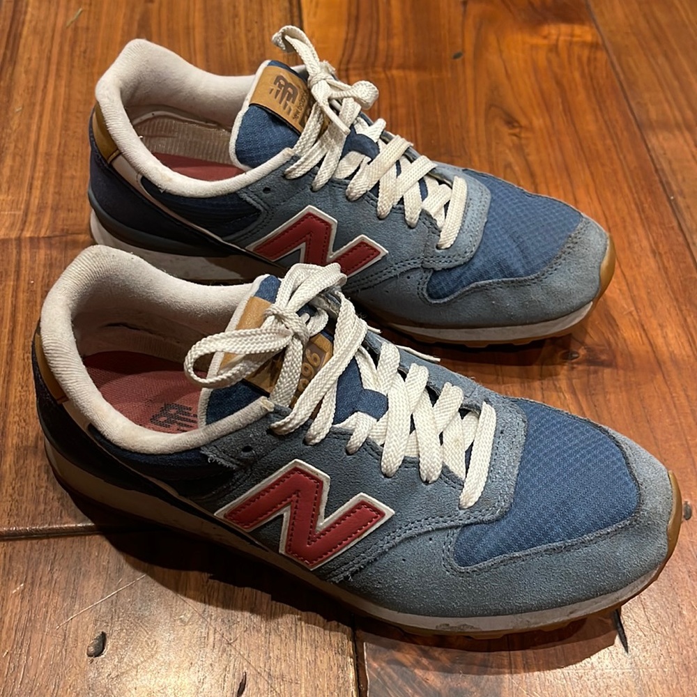 New Balance blue retro running shoes 696 size 8.5 women’s